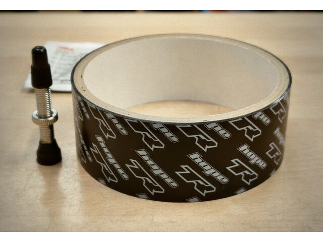 HOPE Tubeless Conversion Kit for one wheel click to zoom image
