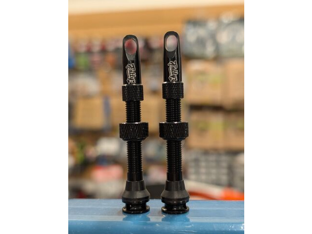 RUSH Tubeless Valve 45mm Black click to zoom image